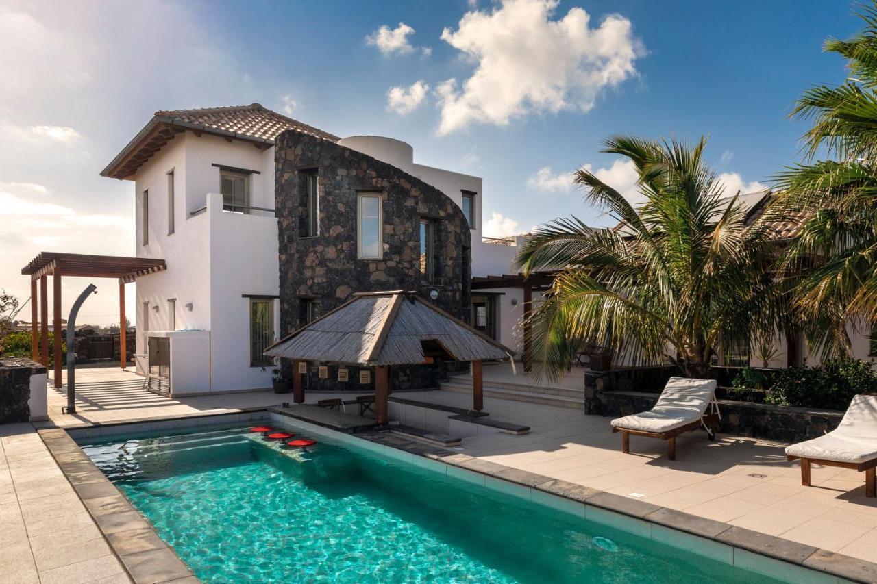 Villa Annunaki Лахарес Екстериор снимка